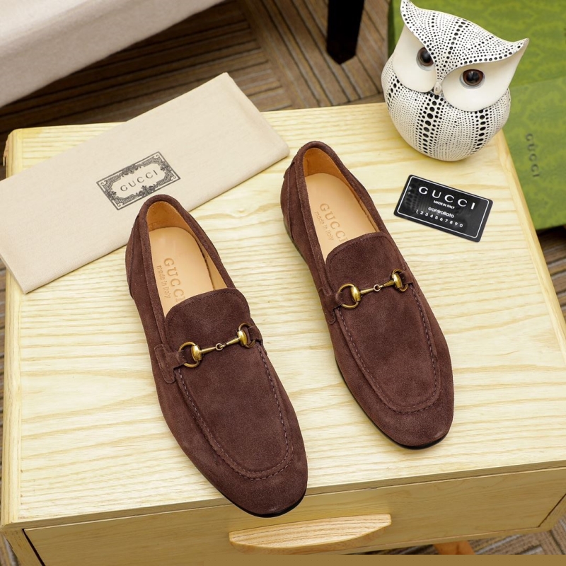 G*u*i leather shoes